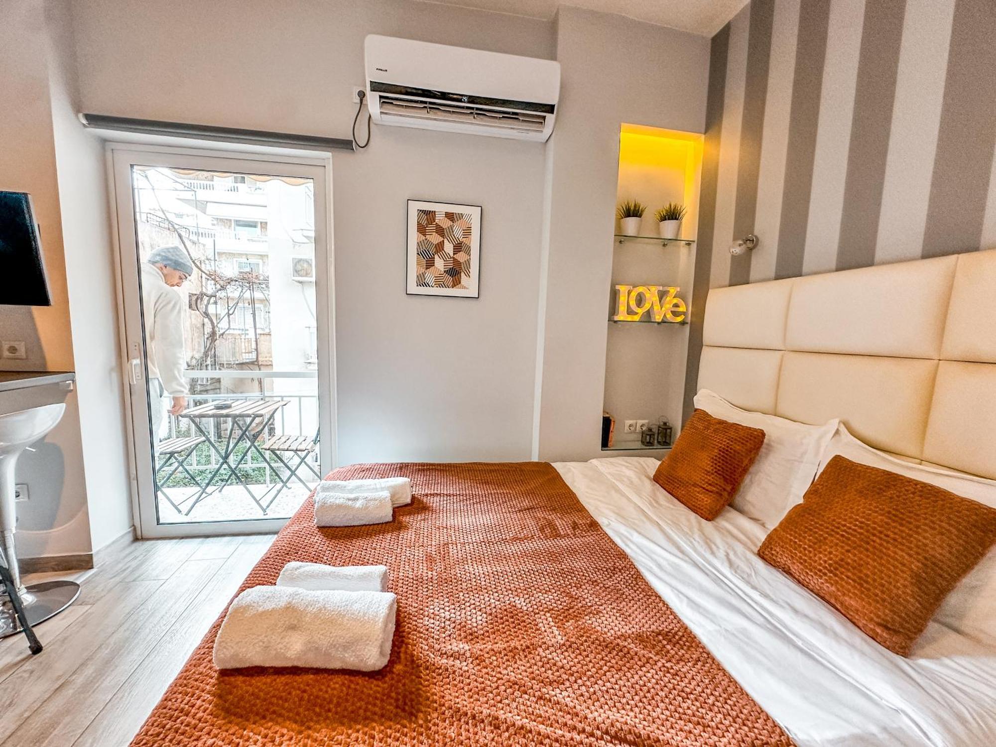 Walk To Markets From A Cozy Studio By Cielo Homes Aten Exteriör bild